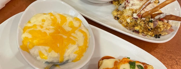 Another Broken Egg Cafe is one of Tampa Brunch.