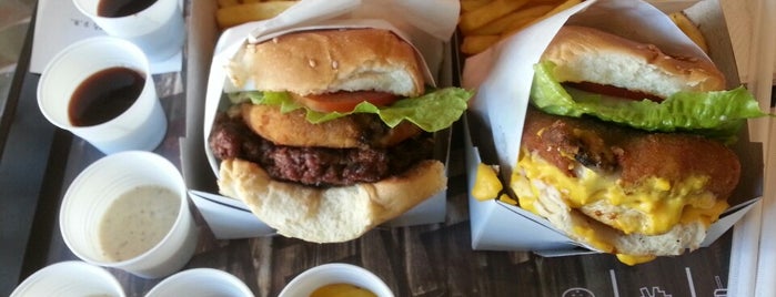 Burger Shack is one of สถานที่ที่ Maru ถูกใจ.