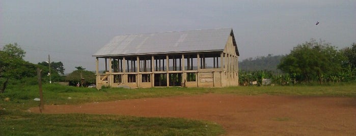 The Church Of Pentecost (Nsuta Central Assembly) is one of Churches In Nsuta.