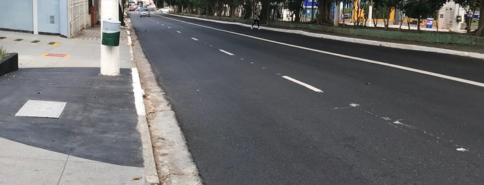 Avenida Paes de Barros is one of Caminhos.