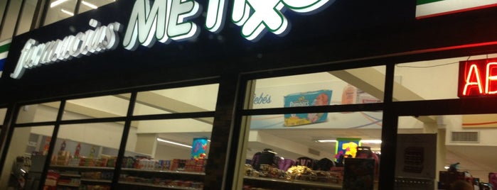 Farmacias Metro is one of Edgar : понравившиеся места.
