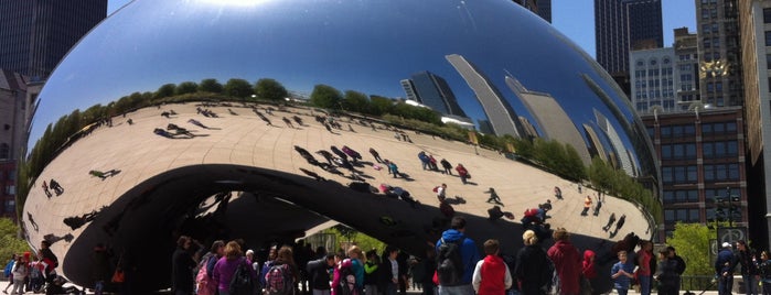 Cloud Gate by Anish Kapoor (2004) is one of Chicago in a day.