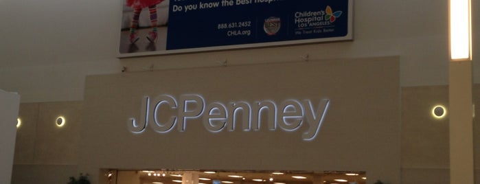 JCPenney is one of สถานที่ที่บันทึกไว้ของ Darlene.