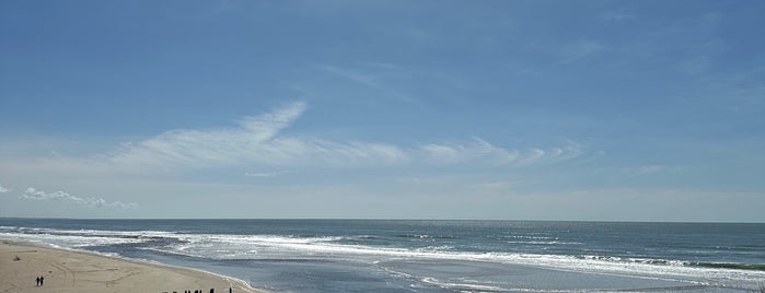 Playa La Coronilla is one of Uruguay nomá.