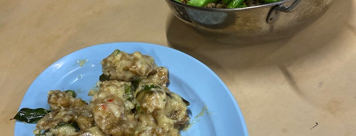 Kafe Padi Emas (晶晶海鲜餐厅) is one of Alor Setar Dinner.