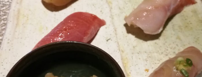 Sushi Tsuru Japanese Restaurant is one of Tempat yang Disukai ceci.