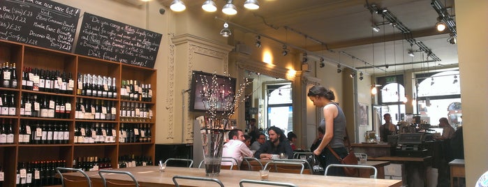 Notes Music & Coffee is one of Kim's London Favs & Wishlist.