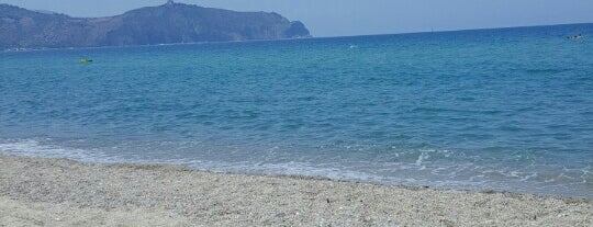 Villaggio Dei Fiori Beach is one of Davidさんのお気に入りスポット.