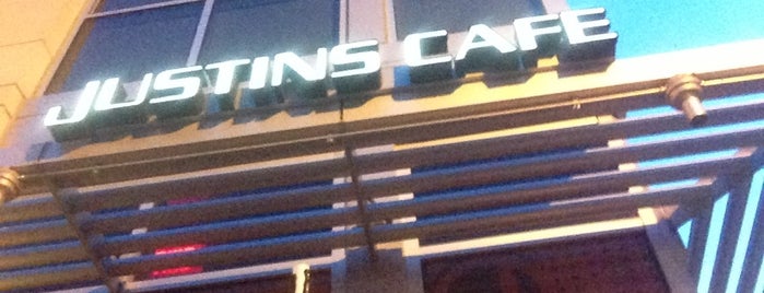 Justin's Cafe is one of Nitelife.