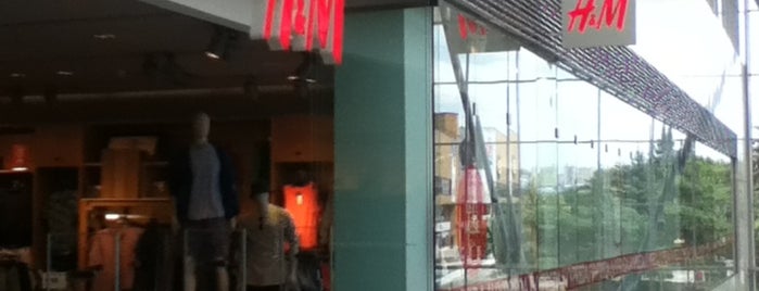 H&M is one of Alyona’s Liked Places.