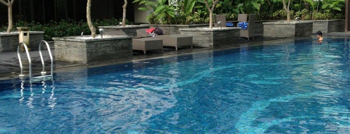 Swimming Pool Solo Paragon is one of Solo.