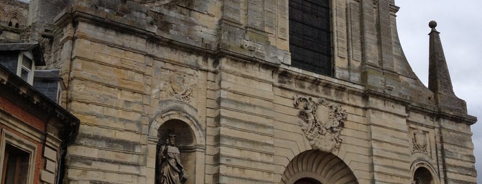 Abbatiale de la Sainte-Trinité is one of Normandie.