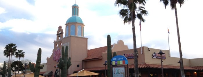 Outlets at Anthem is one of Lugares favoritos de Heidi.