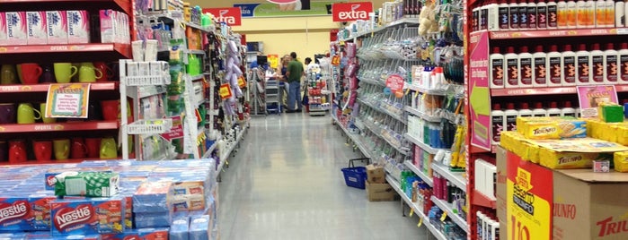 Extra Supermercado is one of Locais curtidos por Roberto.
