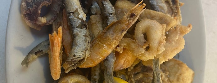Pescheria Azzurra is one of Napoli - food.