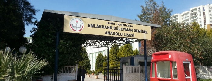 Emlakbank Süleyman Demirel Anadolu Lisesi is one of Mustafa'nın Beğendiği Mekanlar.
