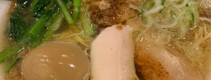 Maruha Ramen is one of Locais curtidos por Masahiro.