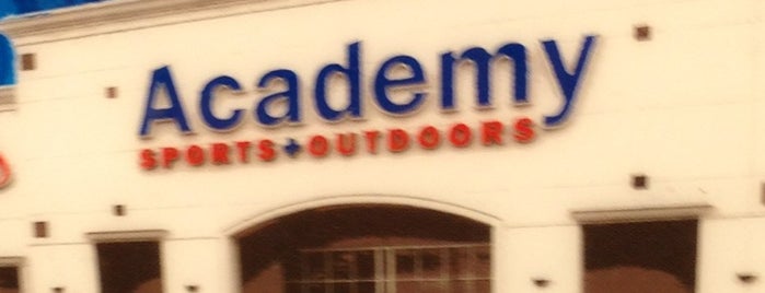 Academy Sports + Outdoors is one of Locais curtidos por Dianey.