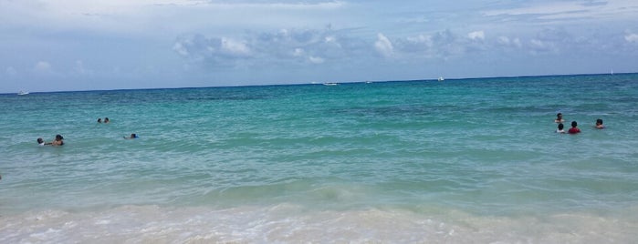 Playa del Carmen is one of Pep's Saved Places.