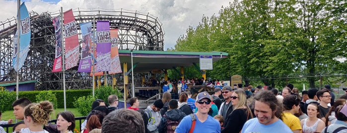 Wooden Roller Coaster is one of Paige : понравившиеся места.