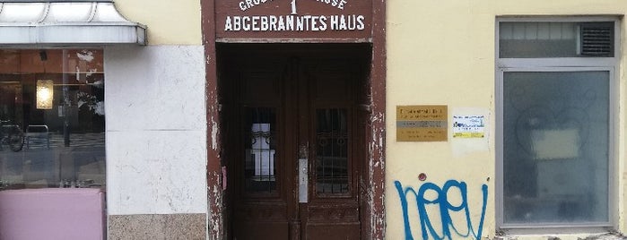Abgebranntes Haus is one of Interessante Gebäude in Wien.