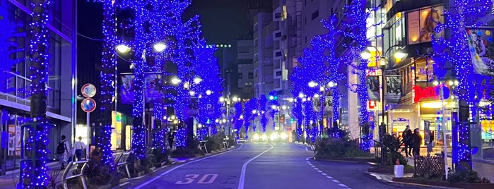 勤労福祉会館前交差点 is one of 道路(都心).