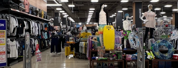 SPORTS AUTHORITY is one of スポーツ用品店.
