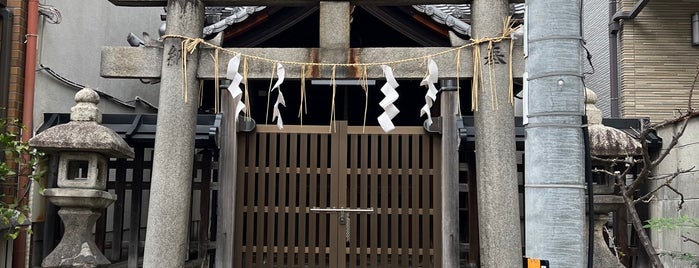 紅梅殿神社 (北菅大臣神社) is one of 史跡8.