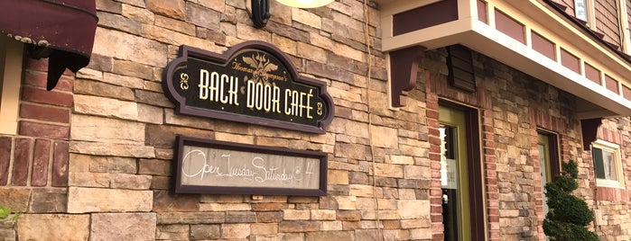 Back Door Cafe is one of Locais curtidos por Chris.