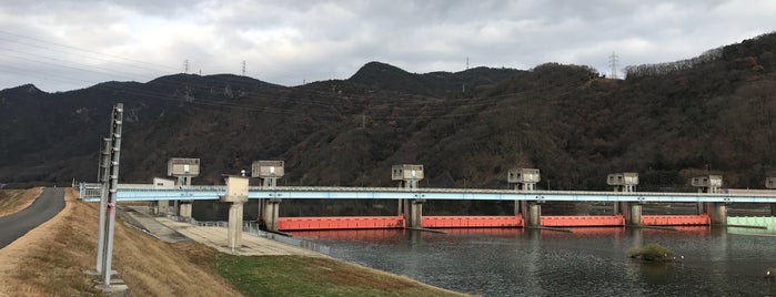 坂根堰 is one of ダムカードを配布しているダム（西日本編）.