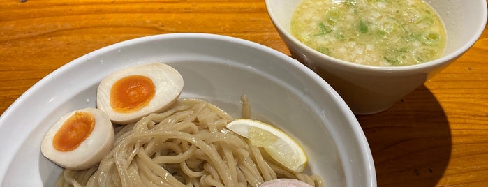 Menya Takeichi is one of Ramen Hunter.