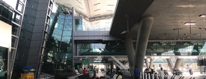 Hamad International Airport (DOH) is one of Aeropuertos.