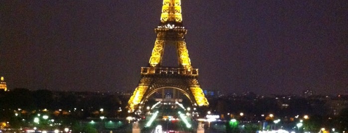 Tour Eiffel is one of Spots with a View.