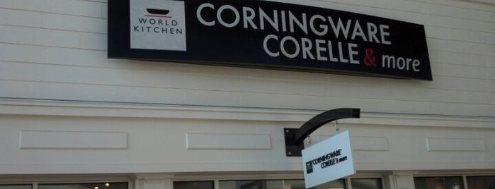 Corningware, Corelle & more is one of สถานที่ที่ Stephanie ถูกใจ.