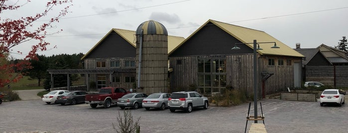 Willibald Farm Distillery is one of Lieux qui ont plu à Joe.