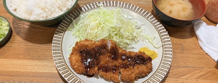 とんかつ勝泉 is one of Favorite Lunch @品川駅港南口.