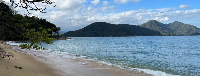 Praia Vermelha do Sul is one of Meus refúgios, paraísos particulares em Ubatuba....