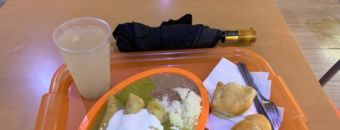 Kamila Pozole y Enchiladas is one of Erwin'in Beğendiği Mekanlar.