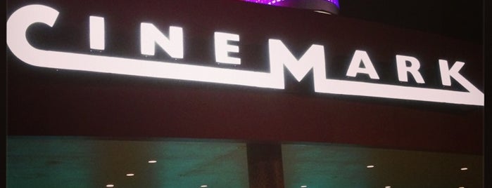 Cinemark is one of สถานที่ที่ Oscar ถูกใจ.