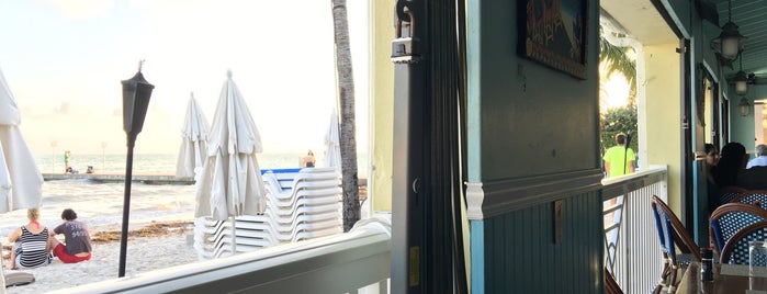 Southernmost Beach Cafe is one of Locais curtidos por Jose.