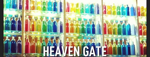 Heaven Gate is one of Café and Ho Chiak in Penang..