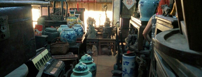 Mu Lan Hua Ge Antique Market is one of Shanghai.