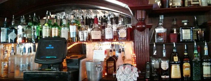 Wally's American Pub 'N Grill is one of Locais salvos de Chuck.