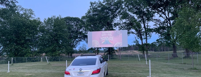 Tri-way Drive-In Theater is one of TAKE ME TO THE DRIVE-IN, BABY.