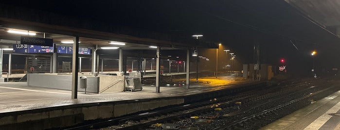 Bahnhof Altenbeken is one of สถานที่ที่บันทึกไว้ของ Dieter.