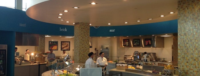 VMware Café 8147 is one of สถานที่ที่ Ailie ถูกใจ.