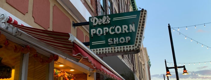Del's Popcorn Shop is one of Go Here.