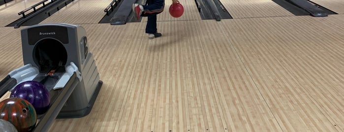 Suburbanite Bowl is one of Fuck it Dude, Let's Go Bowling: Chicago Edition.