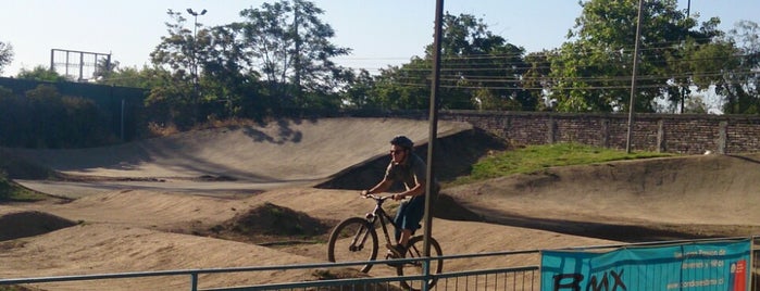 Bicicross Estadio Nacional is one of สถานที่ที่ Alejandro ถูกใจ.