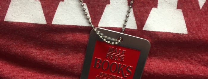 Half Price Books is one of Columbus to-do list.